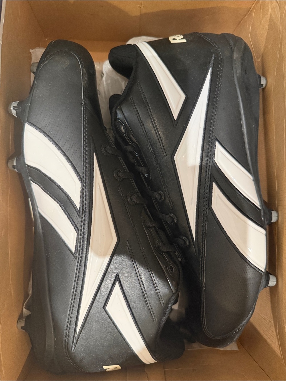 •REEBOK NFL• Thorpe Mid D >> Football Cleats >> Size 15 NIB (tried on)